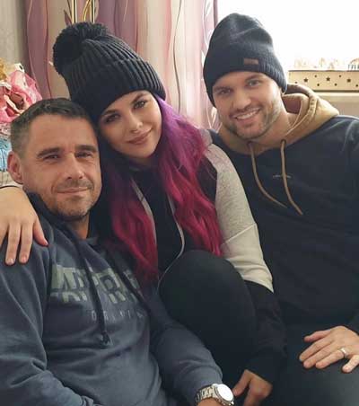 smoothmadnezz with her father and husbans