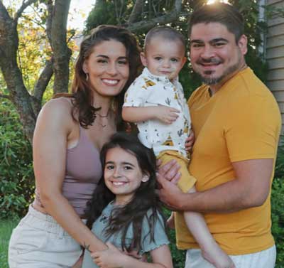 Florina Fitness with her family