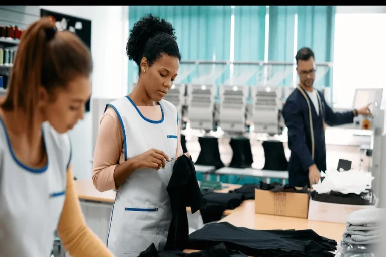 Elevate Your Brand with a Premium Singapore Clothing Manufacturer Manufacturer